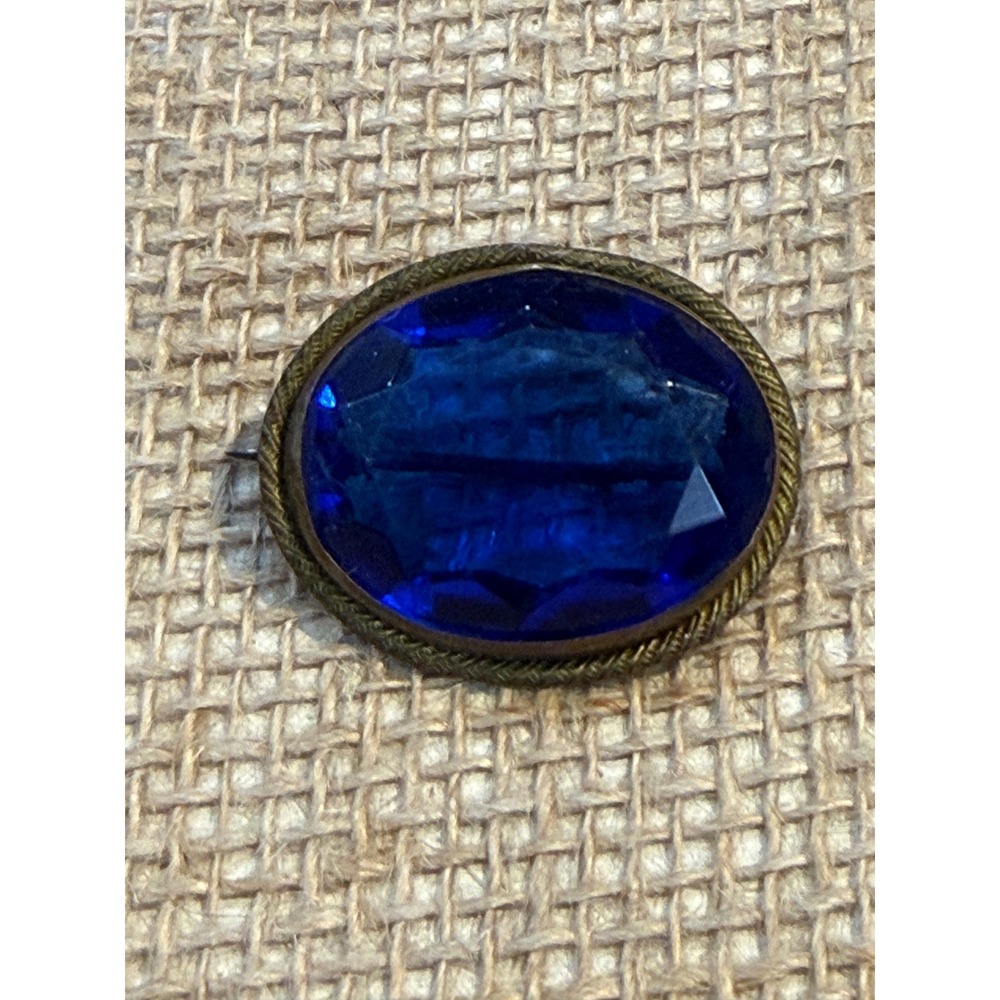 Victorian Antique Open
Scroll Blue Glass Stones Brooch Czech Art
Nouveau*Flaw - Picture 2 of 8